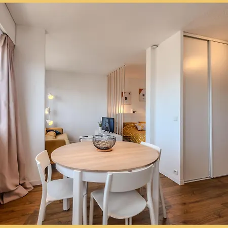 Апартаменты Chez Berangere I T1 I St Julien Сен-Жульен-ан-Женевуа